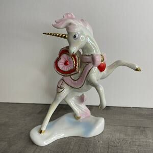 Rare FRANKLIN MINT Unicorn Iridescent Heart Figurine Where Loving Hearts Meet